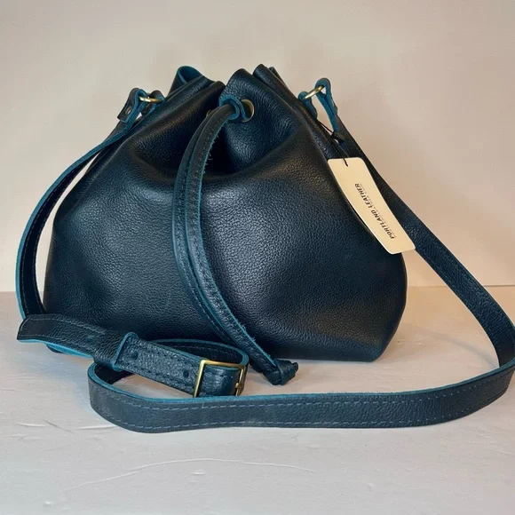 NWT Portland Leather Goods Large Bucket Bag Boreal Leather Crossbody + Tassel - Picture 11 of 16